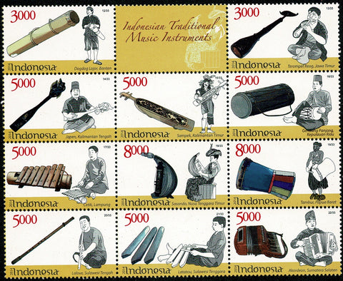 3107-17 Traditionele Muziekinstrumenten Indonesie 2014
