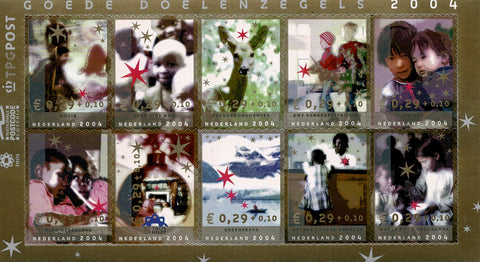 2306-15 Goede Doelen Decemberzegels Nederland 2004